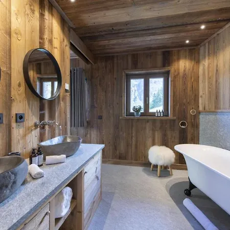 Apartment Luxury Chalet In Courchevel