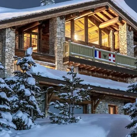 Luxury Chalet In *